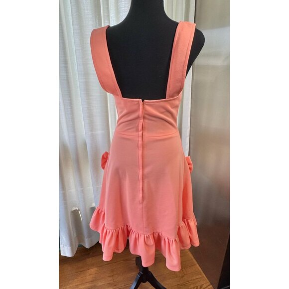 Vintage 80s pinafore dress, peach/coral, ruffled hem, round ruffle pockets - Picture 7 of 10
